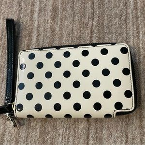 Halogen Wrist Wallet